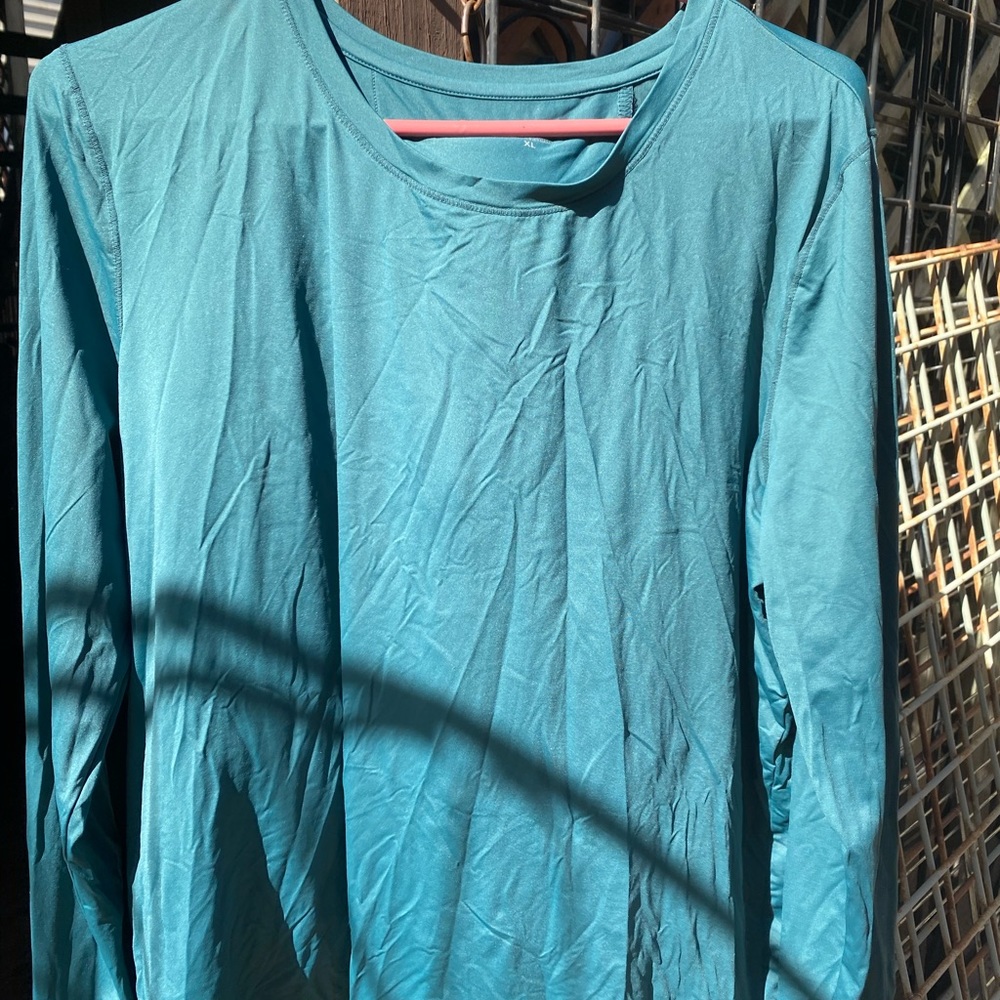 Athleta Long Sleeve Slit Back Top